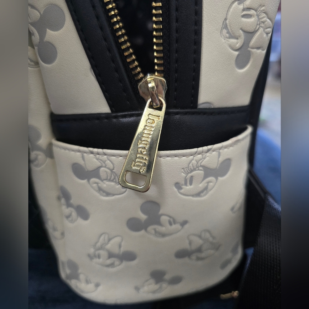 Loungefly Disney Cream and Black Quilted Backpack - Picture 4 of 8